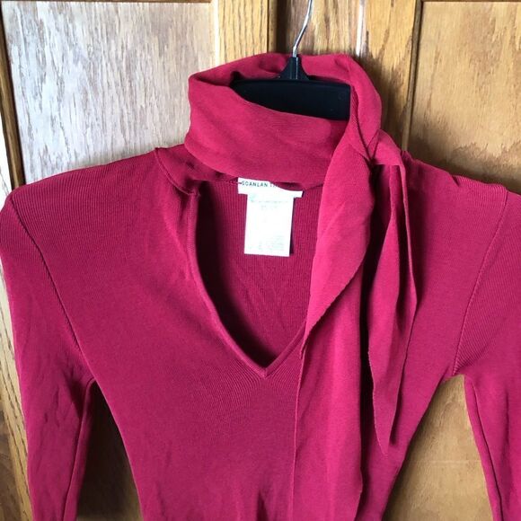 Scanlan Theodore V-Neck Crepe w/Attached Neck Tie Knit Top Pop of Red One Size - Picture 3 of 13